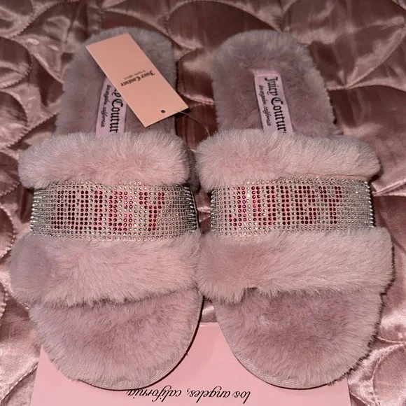 Juicy Couture Mauve Faux Fur Slippers - Picture 3 of 3